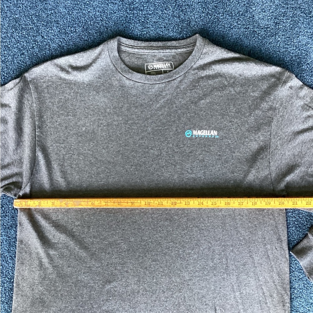 Gray Long-sleeve T-shirt - sz Large - Picture 5 of 6